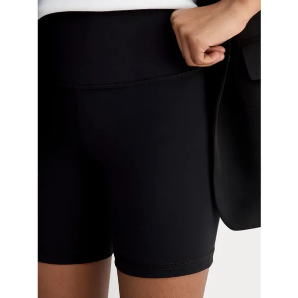 Everlane Women's Black the performance high rise bike short - Image 2