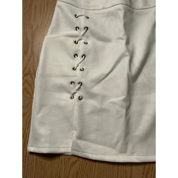 New Women’s Faux Suede Skirt Stretchy Off White Size Medium/Large Waist 29” - Image 3