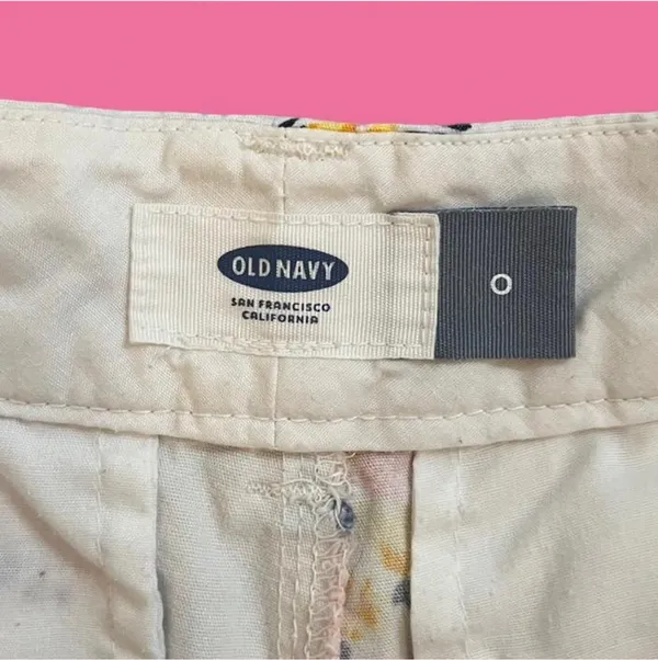 💐 Old Navy Floral Shorts - Image 4