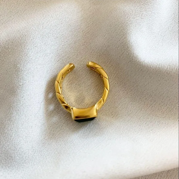 Green crystal gold link ring - Image 7