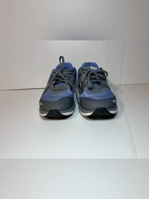Nike blue/gray sneakers shoe women size 9 - Image 4