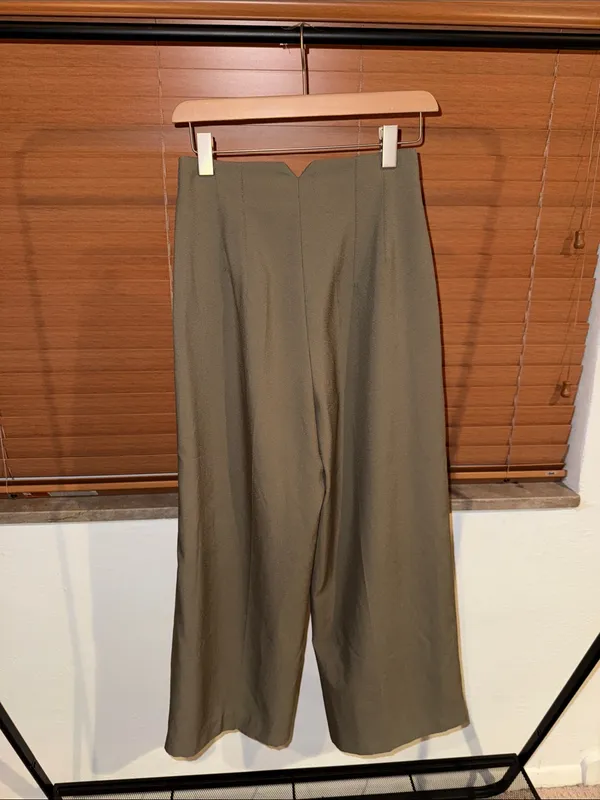 Zara High-Rise Wide-Leg Pants in Olive - Image 3