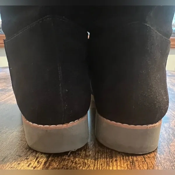 KORS Michael Kors | women’s tall suede boots. Size: 8 - Image 5