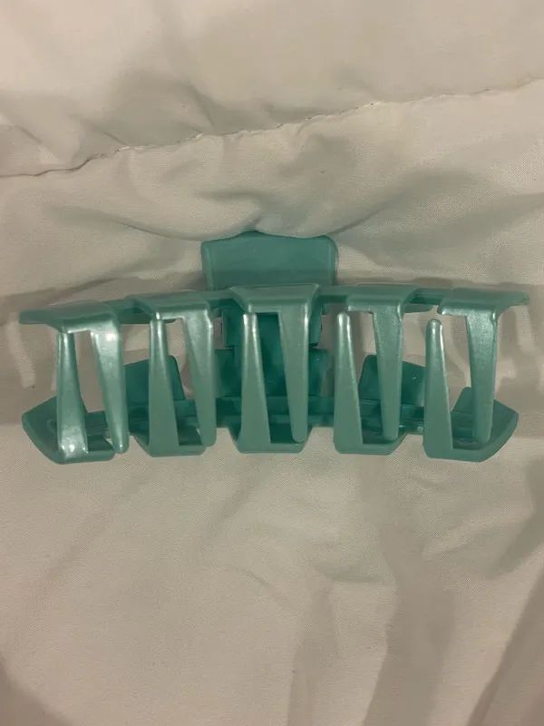 Teleties Turquoise Shimmer Hair Claw Clip - Image 3