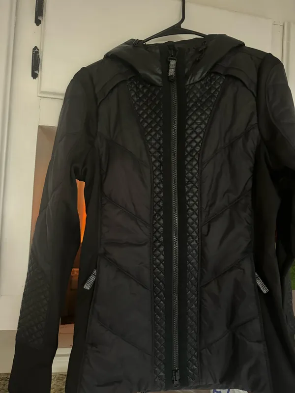 NWOT Athleta rock ridge Jacket size S - Image 3