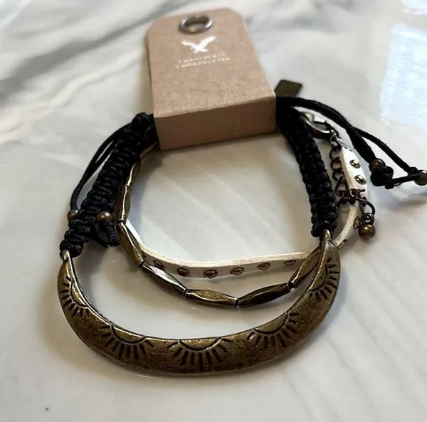 American Eagle NWT Trio Bracelet Stack 🌞💫 - Image 2