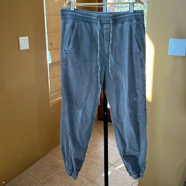 GAP Olive Green Tencel Blend Jogger Pants Medium Casual Drawstring Lounge - Image 2