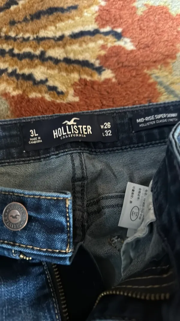 Hollister Jeans Mid Rise Super Skinny 3L - Image 4