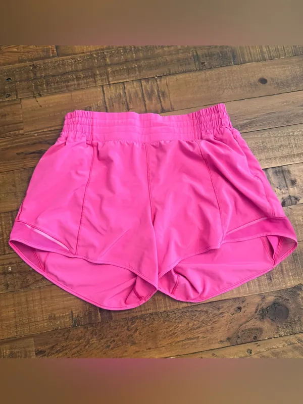LULU🍋 Hotty Hot Shorts‎ - Image 2