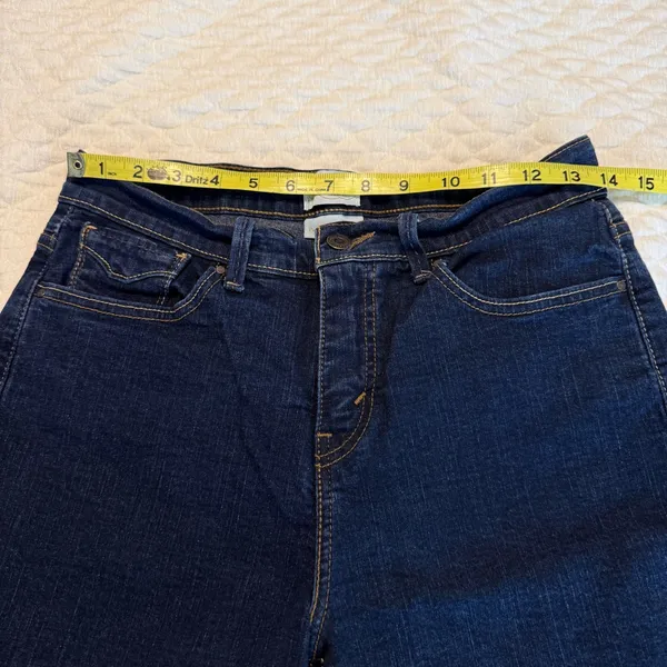 Levi’s 512 Perfectly Slimming Bermuda Length Denim Jean Shorts Size 10 - Image 7