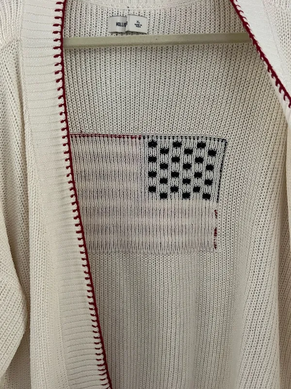 Hollister knit patriotic sweater - Image 9