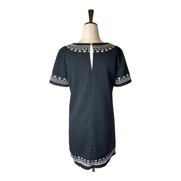 Lulus Black Short Sleeve Embroidered Crew Neckline‎ Mini Shift Dress Size S - Image 3