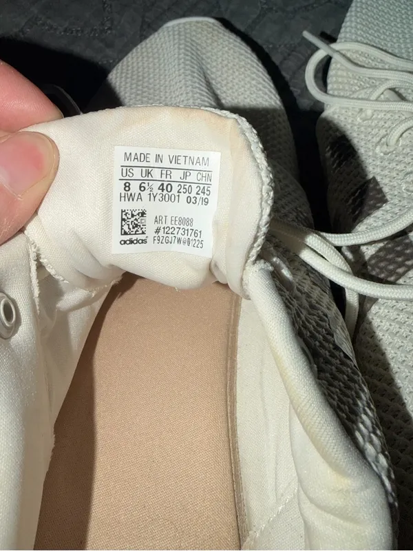 adidas Women’s Cream Knit Sneakers with metallic Stripes - Image 4