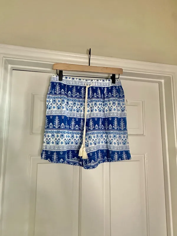 Joie Blue & White 2 pc shorts set - Image 6