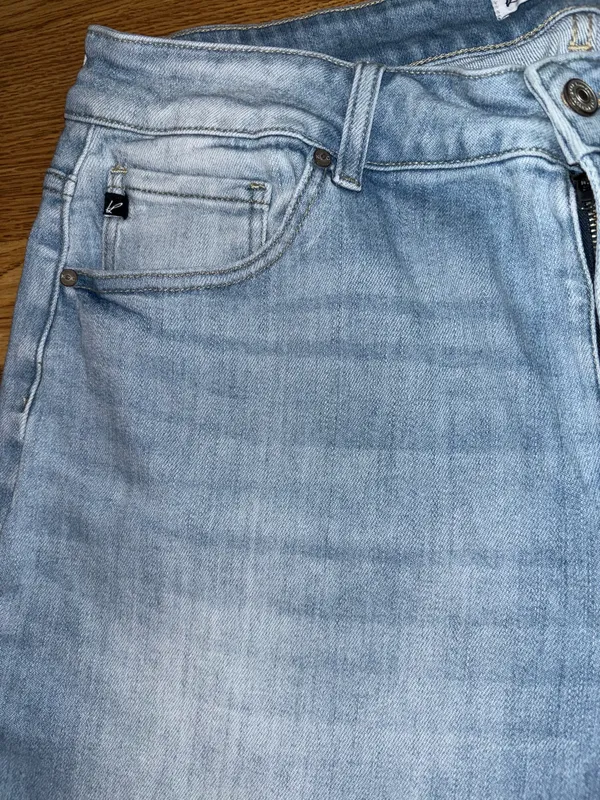 Kancan Bootcut Jeans Women’s Plus Size 22 Light Wash Distressed Raw Hem Slits - Image 3