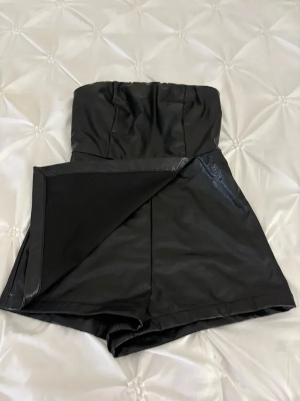 Baby Pink romper snakeskin Black - Image 4