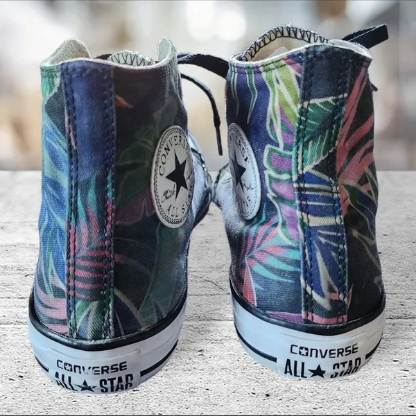 CONVERSE ALL STAR CHUCK TAYLOR TROPICAL SHOES Size 9 - Image 6