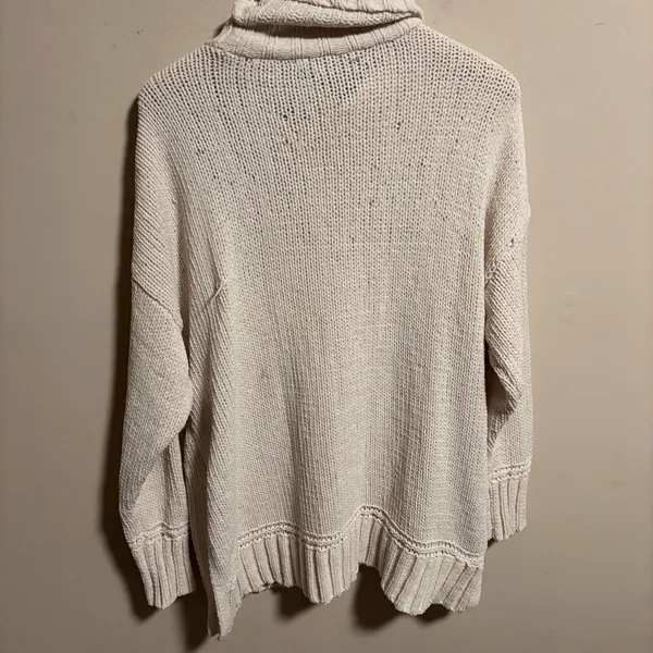 Aerie Chenille Oversized Turtleneck Sweater Ivory Cream- Size Medium - Image 6