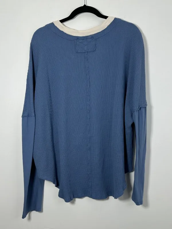 Free People We The Free Waffle Knit High Low Blue Long Sleeve Crop Top Size L - Image 3