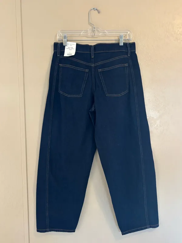 NWT Free Assembly Mid Rise Barrel Ankle Jeans sz 2 - Image 2
