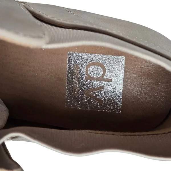 DV by Dolce Vita Gerdy Beige‎ Perforated Wedge Booties Womens 9 Vegan Leather - Image 7