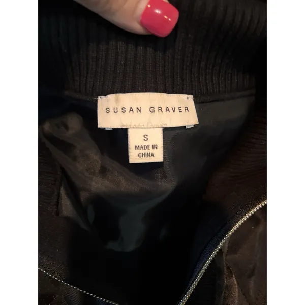 Susan Graver Black Quilted Zip Vest Size Small‎ Gold Zip Sleeveless Jacket - Image 4