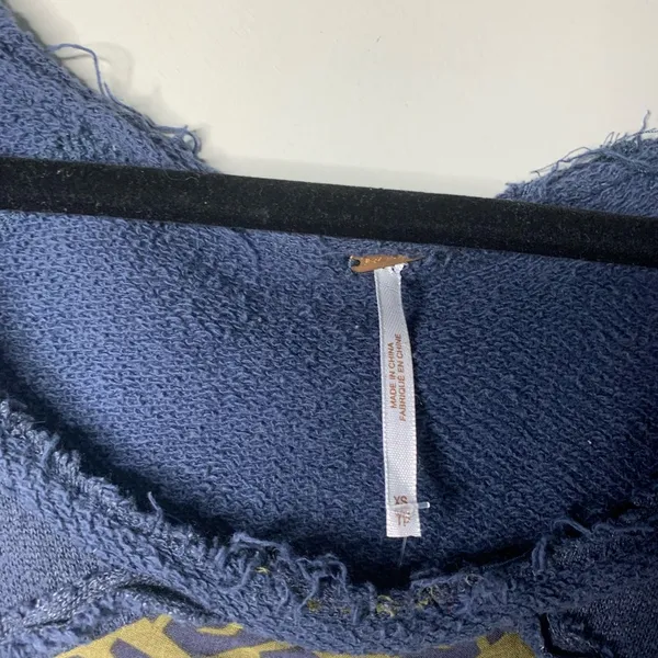 Free People blue oversized raw hem sweatshirt‎ XS - Image 3