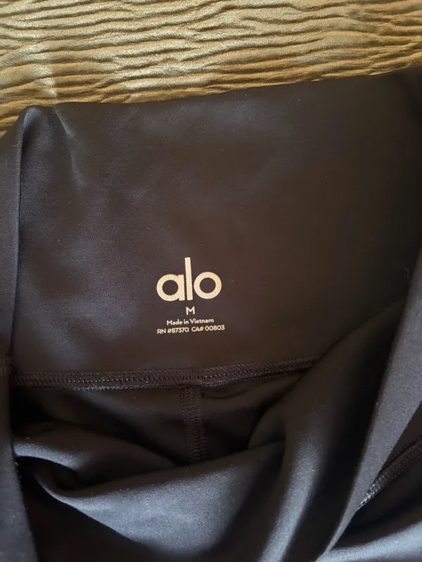 Alo Yoga Airlift Set - Image 5