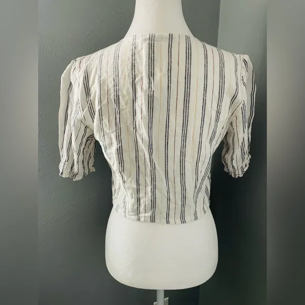 Abercrombie & Fitch Striped Linen-Blend Tie-Front Crop Top - Image 4