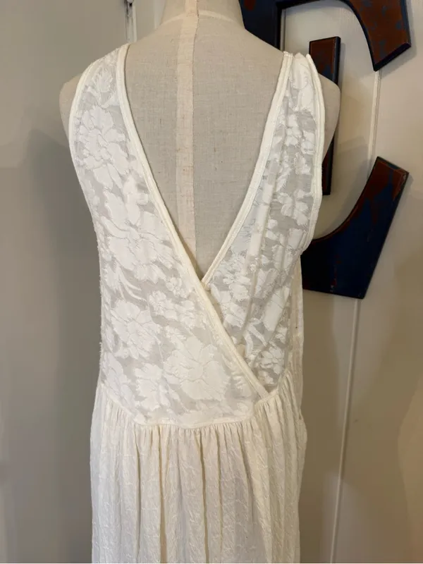 Sleeveless Cream Midi Dress with Relaxed A-Line Silhouette Sz S - Image 4