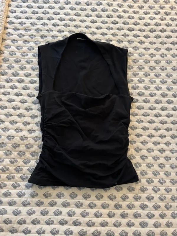 Abercrombie top - Image 2