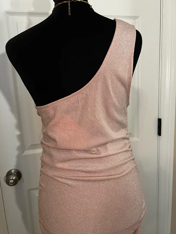 Glitter pink one-shoulder bodycon evening dress - Image 5