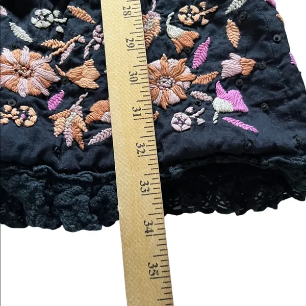 Florabella black halter tunic with flower embroidery size small - Image 7
