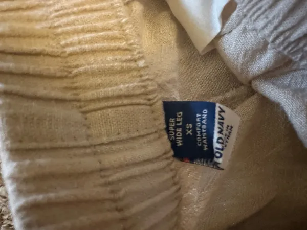 Old Navy Linen Pants - Image 2