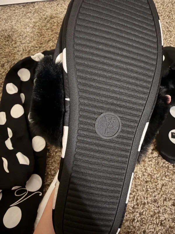 Victoria’s Secret slippers - Image 7