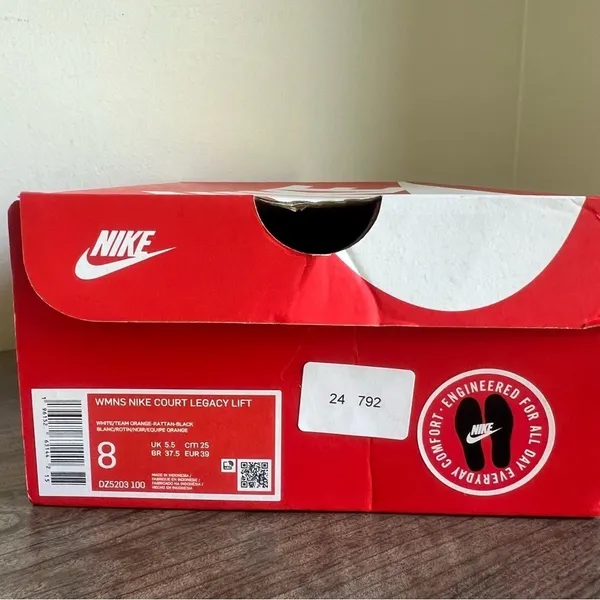 Nike Women’s NEW Court Legacy Lift Platform Shoe Size 8 #B1320A - Image 2