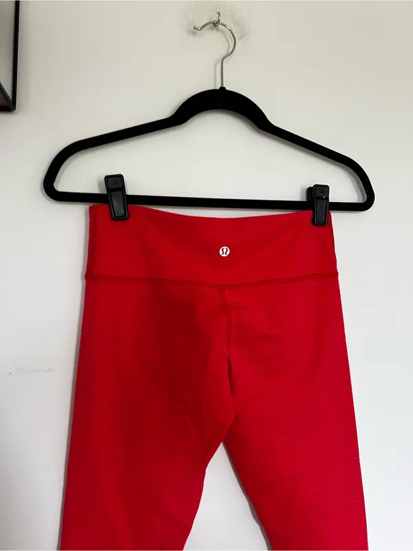 Lululemon Striped‎ Cropped Leggings Size 6 - Image 4