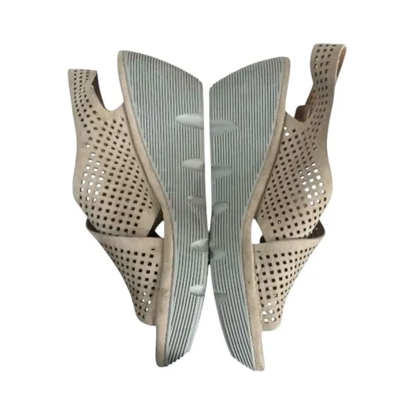 Clarks Artisan Clarene Award Women Brown Perforated Wedge Sandals 9M Summer - Image 4