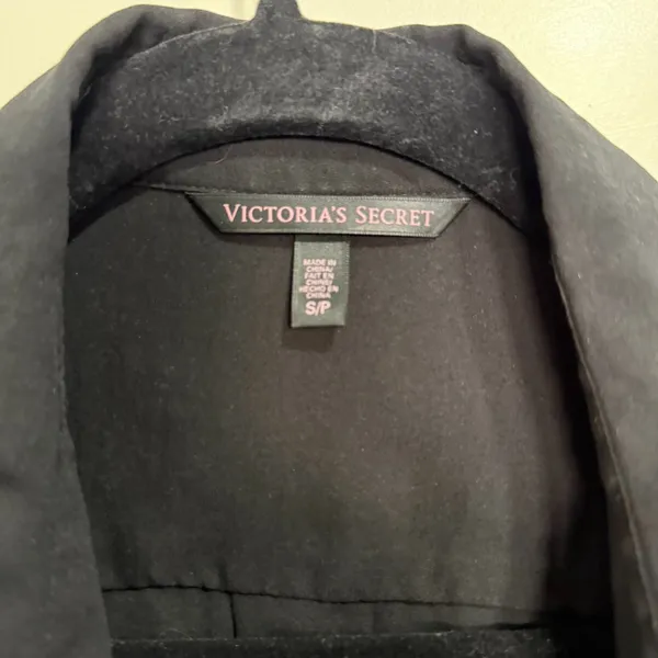 Women's Small Black Dressy Victoria's Secret Silky Short Sleeve Top - Image 2