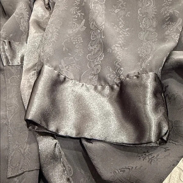 Victoria's Secret Medium Black Sheer Sexy Vintage Robe - Image 8