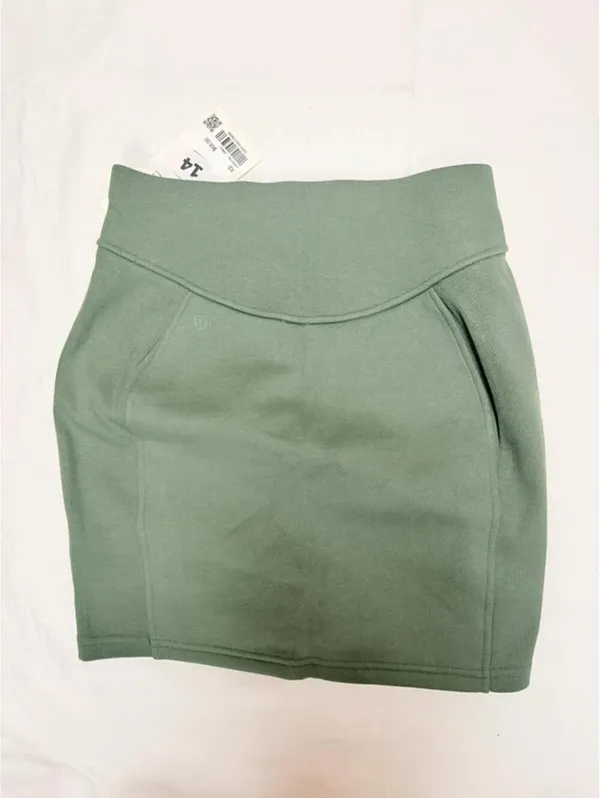Lululemon Scuba High Rise Mini Skirt Green XS NWT Sweatpant Athleisure - Image 7