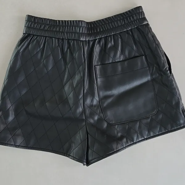 New Zara Black High Rise Faux Leather Detail Shorts Size XS - Image 2