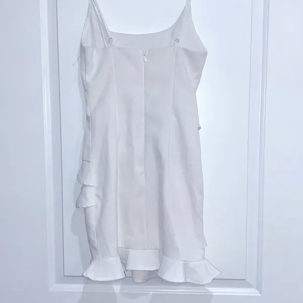 Saints and secrets white ruffle dress size xsmall - Image 6