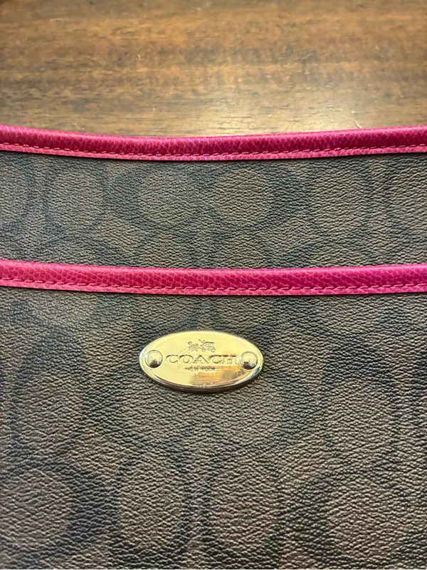 Coach File Crossbody Purse Signature Canvas Pink Gold Brown Bag Minor Scratches - Image 2
