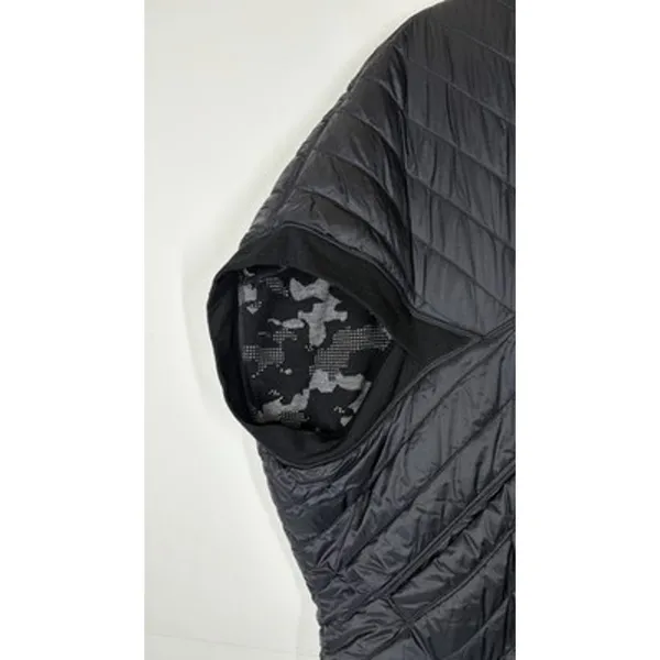 Smartwool Women's Urban Upslope Insulated Reversible Poncho Black Camo Size S/M - Image 5