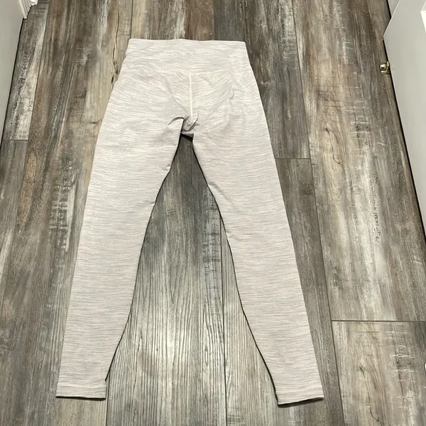 Lululemon Wunder Under High Rise Tight 8 - Image 3