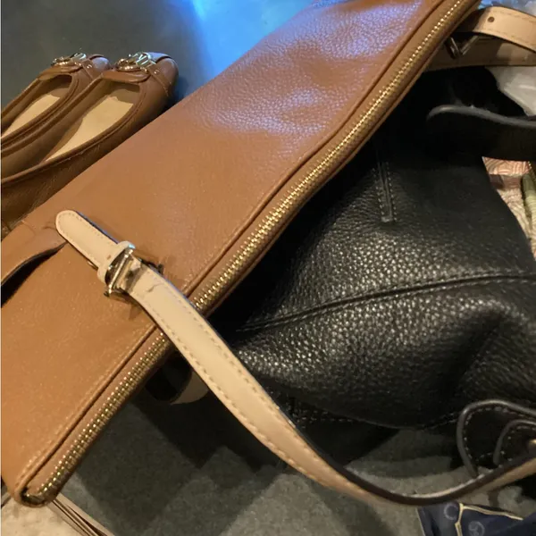 Michael Kors Tan Leather Shoulder Bag - Image 8