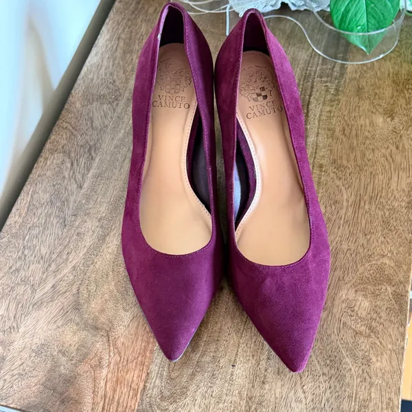 Vince Camuto Hailenda Suede‎ Pumps Womens 10M Burgundy Pointed Toe Dark Academia - Image 8