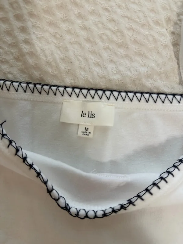 Le lis Flag Embroidered Tank - Image 4