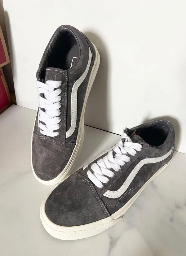 Women Old Skool Suede Size 9.5 - Image 5